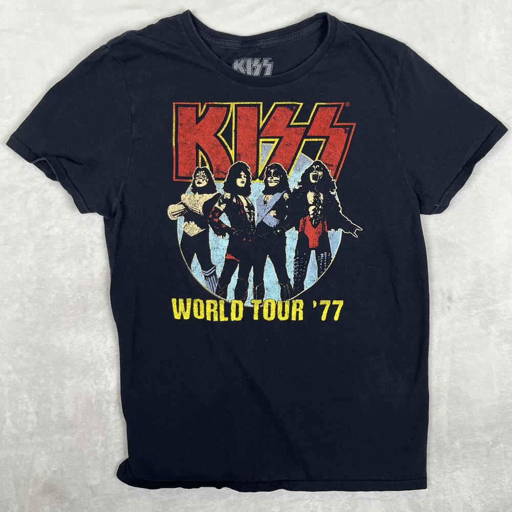 KISS T-Shirt Size Medium Black World Tour '77 Rock Band Graphic Tee Retro